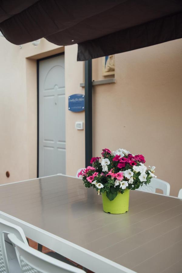 Country Chic Pistoia-Casa In Campagna Giardino, Parking Exterior photo